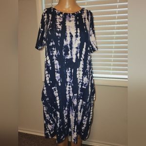 Comfy tye die Ellen Tracy Dress .... Dress is 94% Pina Cotton & 6% spandex